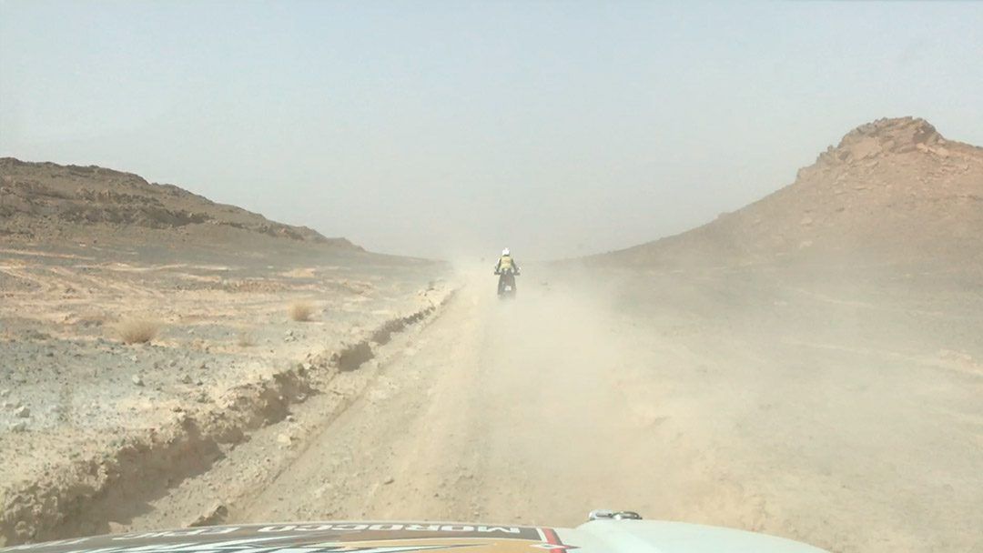 AFRICA TWIN EPIC TOUR 2017 VIDEO EN PISTA